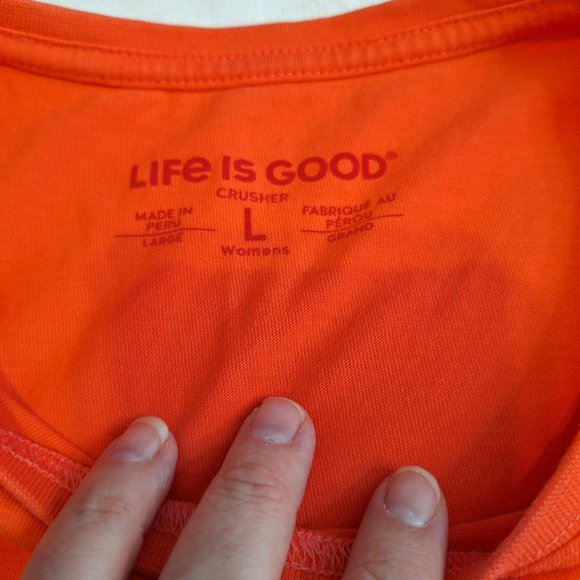 Life is‎ Good Melon Women's L ‘Hug me I’m Vaccinated’ Short Sleeve Crusher Tee - Picture 6 of 8